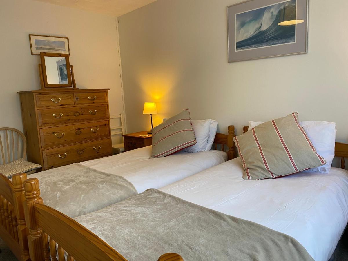Trafalgar, Lovely Ground Floor Flat With Outside Patio Garden, Minutes Walk To Seafront Seaview Exterior foto